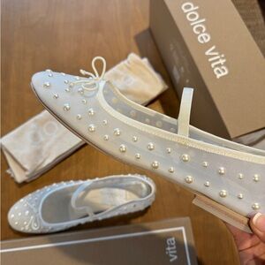 Dolce Vita Cadel Ballet Flats, white pearl, size 7.5, never worn